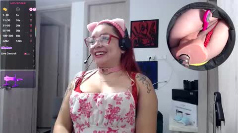 Snapshot of leidycrstnch21 chatting on 11/13/25, 03:00 LeidyDi223 online show from 11/13/25, 03:00