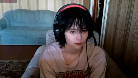 Snapshot of leigharedcross chatting on 04/02/26, 07:39 Viola online show from 04/02/26, 07:39