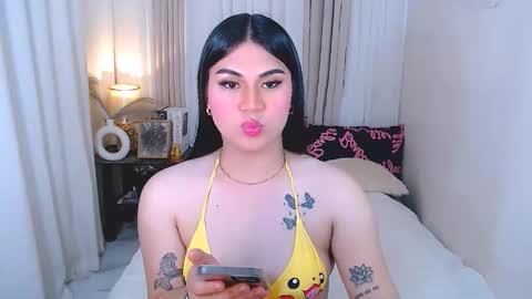 Snapshot of leighcortesi chatting on 10/22/25, 06:29 Cailey online show from 10/22/25, 06:29