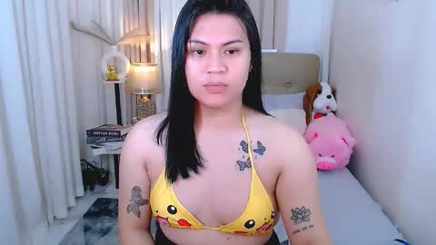 Snapshot of leighcortesi chatting on 11/22/25, 01:43 Cailey online show from 11/22/25, 01:43