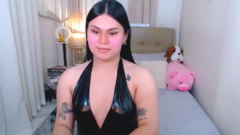 Snapshot of leighcortesi chatting on 11/28/25, 06:21 Cailey online show from 11/28/25, 06:21