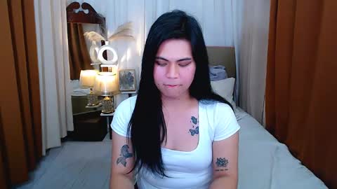 Snapshot of leighcortesi chatting on 04/23/26, 04:42 Cailey online show from 04/23/26, 04:42