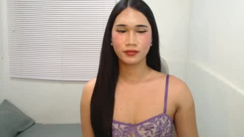 leighs_celine online show from 04/15/26, 07:58