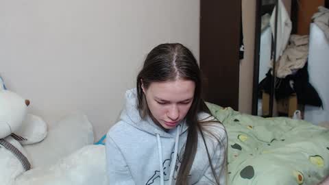 leila_bambi online show from 01/24/25, 07:39