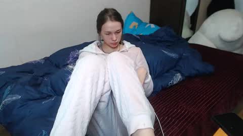 leila_bambi online show from 02/22/25, 02:17