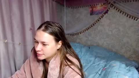 leila_bambi online show from 12/21/25, 06:59