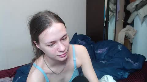 leila_bambi_ online show from 03/04/25, 04:41