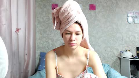 leila_bambi_ online show from 09/24/25, 02:31