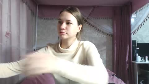 leila_bambi_ online show from 12/01/25, 06:46