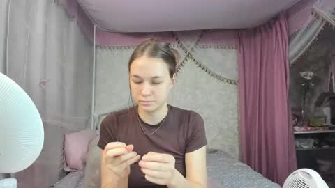 Snapshot of leila_bambi_ chatting on 03/20/26, 06:02 leila_bambi_ online show from 03/20/26, 06:02