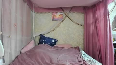 Snapshot of leila_bambi_ chatting on 03/21/26, 11:48 leila_bambi_ online show from 03/21/26, 11:48
