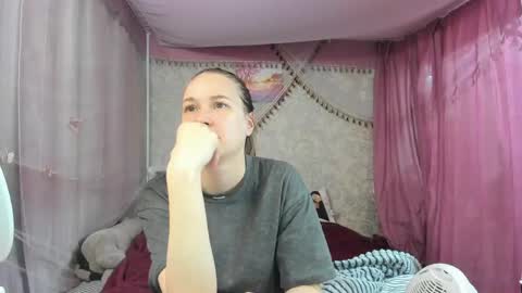 Snapshot of leila_bambi_ chatting on 04/22/26, 02:07 leila_bambi_ online show from 04/22/26, 02:07