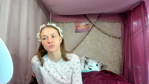 Snapshot of leila_bambi_ chatting on 06/29/26, 05:46 leila_bambi_ online show from 06/29/26, 05:46
