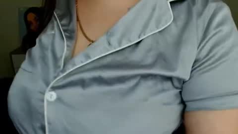 Leila online show from 05/14/26, 04:47