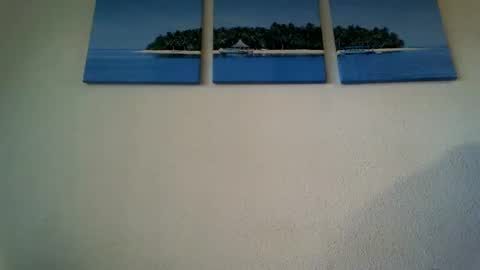 Leila online show from 02/21/25, 11:01