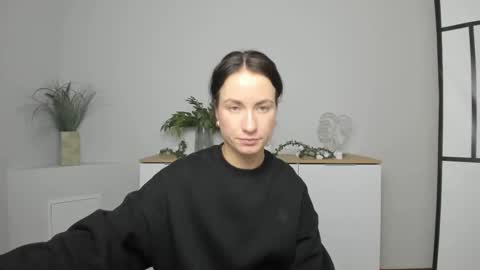 leilabloom online show from 01/23/25, 04:48