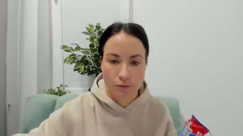 leilabloom online show from 01/26/25, 08:46