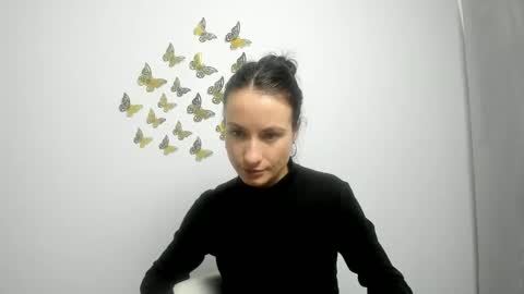 leilabloom online show from 01/29/25, 04:41