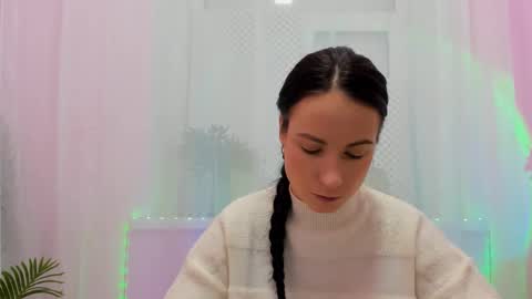 leilabloom online show from 02/25/25, 09:09