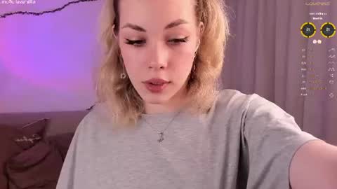 Snapshot of leilalafleur_ chatting on 06/12/26, 04:33 leilalafleur_ online show from 06/12/26, 04:33