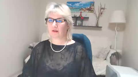 Leila Kinky online show from 02/25/25, 09:53