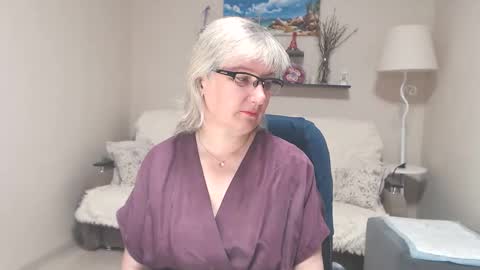Leila Kinky online show from 06/10/26, 05:50
