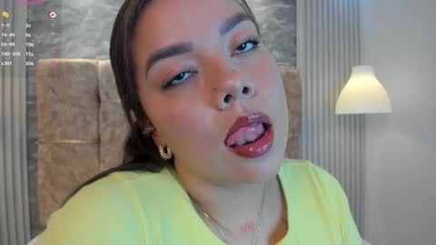 Snapshot of leilapons chatting on 11/19/25, 06:19 leilapons online show from 11/19/25, 06:19