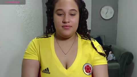 Snapshot of leilasosexy chatting on 06/17/26, 12:29 leilasosexy online show from 06/17/26, 12:29