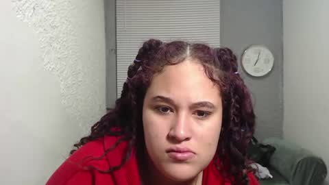 Snapshot of leilasosexy chatting on 06/18/26, 12:31 leilasosexy online show from 06/18/26, 12:31