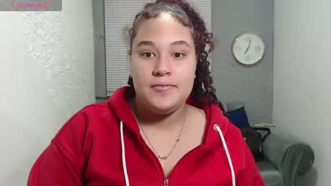Snapshot of leilasosexy chatting on 06/22/26, 12:13 leilasosexy online show from 06/22/26, 12:13