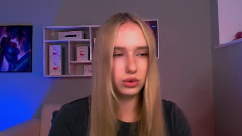 Leina online show from 12/20/25, 08:49