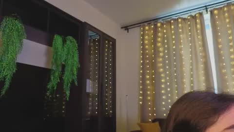 Snapshot of lekishaoderkirk chatting on 09/24/25, 06:17 Luna online show from 09/24/25, 06:17