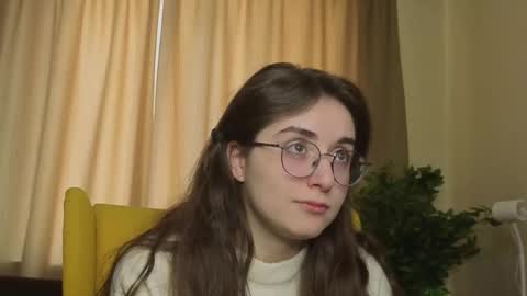 Snapshot of lekishaoderkirk chatting on 09/27/25, 06:18 Luna online show from 09/27/25, 06:18