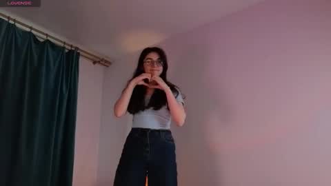 Snapshot of lekishaoderkirk chatting on 10/03/25, 02:14 Luna online show from 10/03/25, 02:14