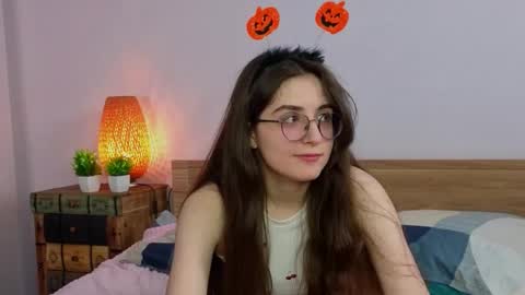 Snapshot of lekishaoderkirk chatting on 11/01/25, 07:32 Luna online show from 11/01/25, 07:32