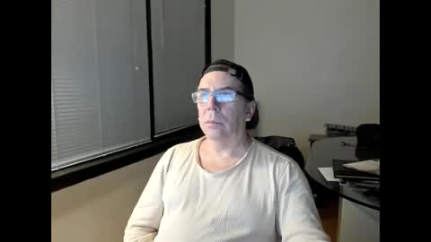 Snapshot of leland_allen chatting on 12/30/24, 05:48 Leland Allen online show from 12/30/24, 05:48