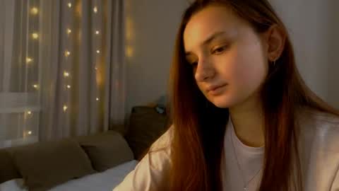 Snapshot of lelia_vibe chatting on 03/02/26, 05:42 Lelia online show from 03/02/26, 05:42