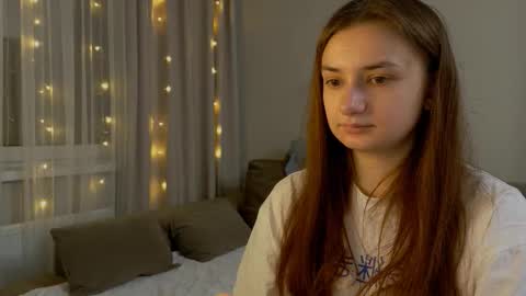 Snapshot of lelia_vibe chatting on 03/19/26, 05:50 Lelia online show from 03/19/26, 05:50