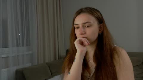 Snapshot of lelia_vibe chatting on 04/19/26, 07:05 Lelia online show from 04/19/26, 07:05