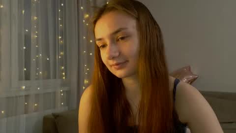 Snapshot of lelia_vibe chatting on 04/29/26, 12:48 Lelia online show from 04/29/26, 12:48