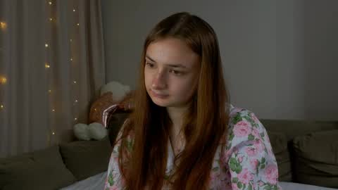 Snapshot of lelia_vibe chatting on 05/27/26, 06:27 Lelia online show from 05/27/26, 06:27