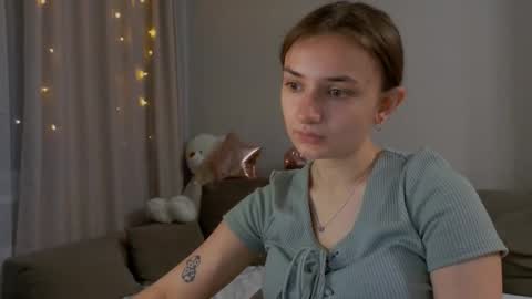 Snapshot of lelia_vibe chatting on 06/07/26, 10:24 Lelia online show from 06/07/26, 10:24