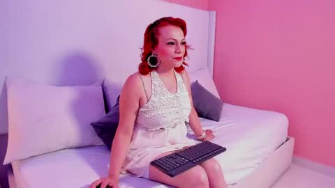 Leloo  online show from 05/17/26, 07:54