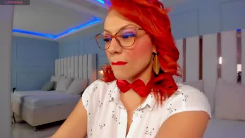 Leloo  online show from 05/18/26, 07:41