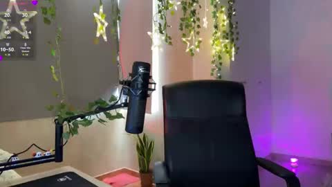 Lemi online show from 12/16/25, 02:44