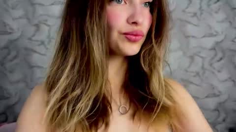 Lemonhazeeee online show from 10/18/25, 08:26