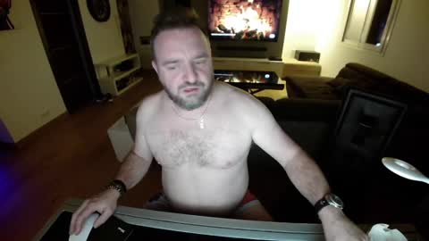 Snapshot of lemouth006 chatting on 01/12/25, 02:56 Ange online show from 01/12/25, 02:56