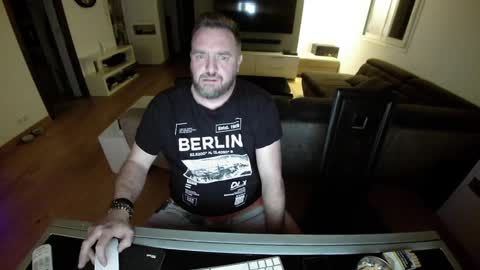 Snapshot of lemouth006 chatting on 01/17/25, 03:34 Ange online show from 01/17/25, 03:34