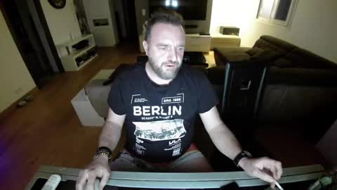 Snapshot of lemouth006 chatting on 01/17/25, 06:36 Ange online show from 01/17/25, 06:36