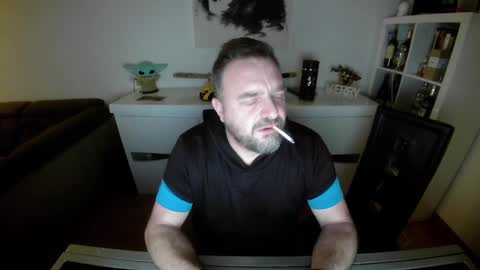 Snapshot of lemouth006 chatting on 02/11/25, 06:01 Ange online show from 02/11/25, 06:01